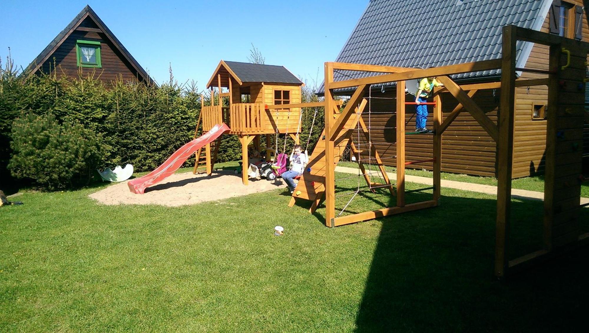 Caloroczne Domki Nad Morzem I Jeziorem Jezierzany Exterior foto